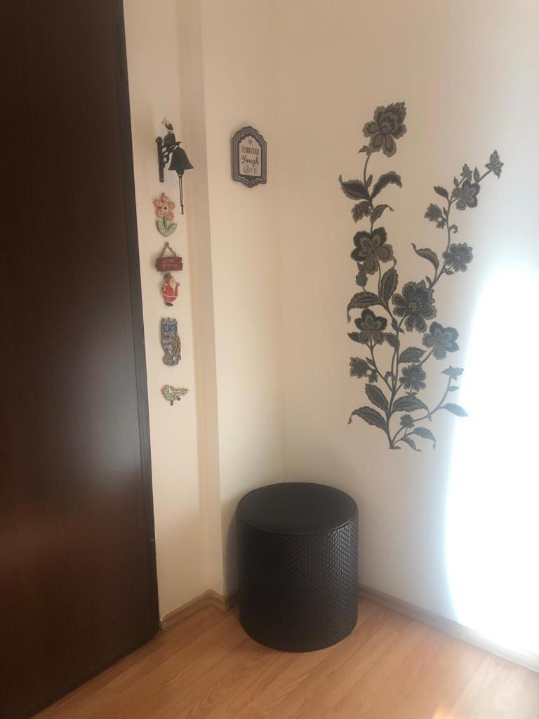 Family Retreat Politehnica Park Apartment Bukares Bagian luar foto